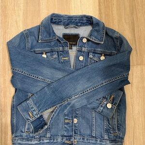 NWT Banana Republic Demin Jacket.  Medium Wash